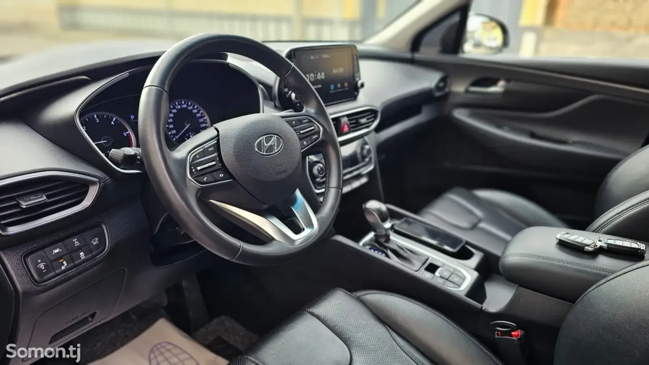 Hyundai Santa Fe 2018 · 2.0 AT