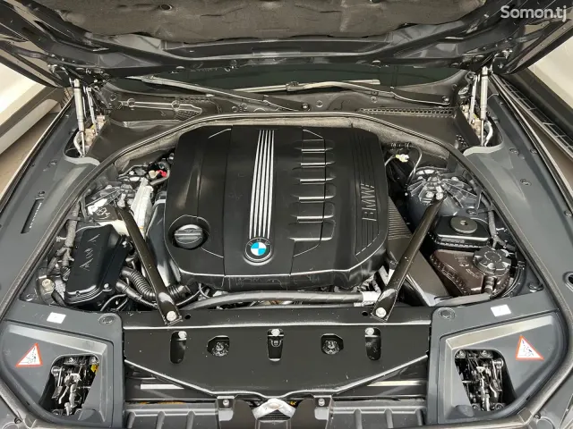 BMW 5 series 2011 · 3.0 AT
