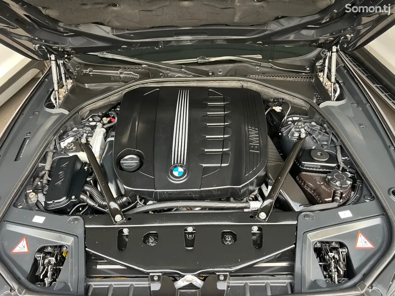 BMW 5 series 2011 · 3.0 AT
