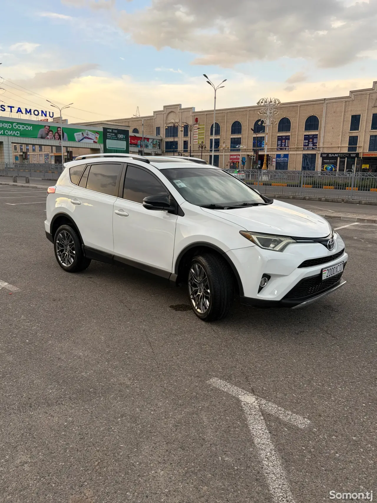 Toyota RAV 4 2014 · 2.5 AT