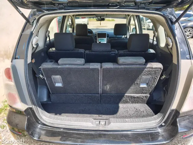 Toyota Corolla Verso 2007 · 1.8 MT