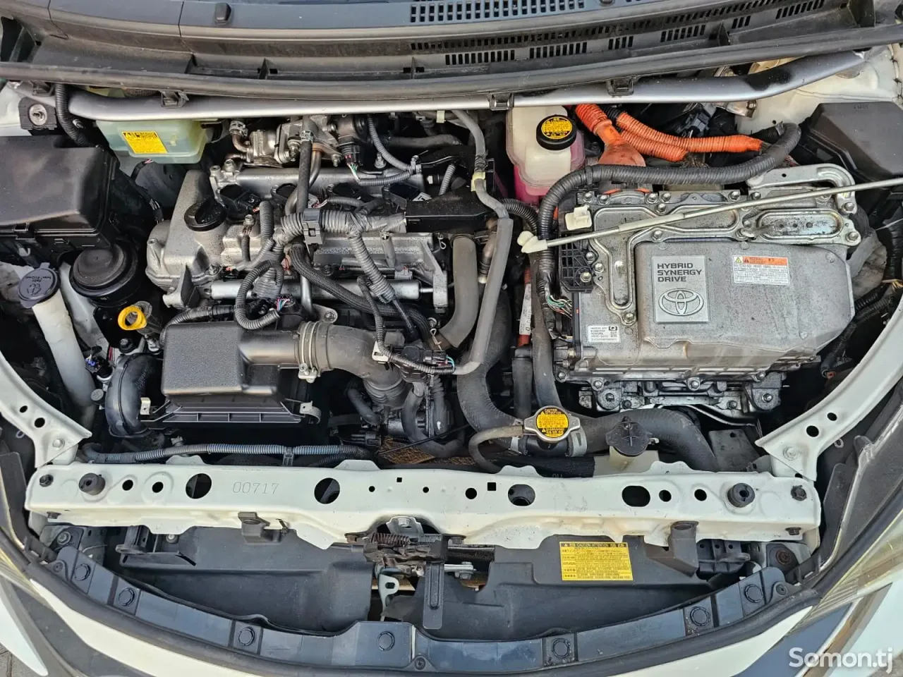 Toyota Aqua 2015 · 1.5 AT