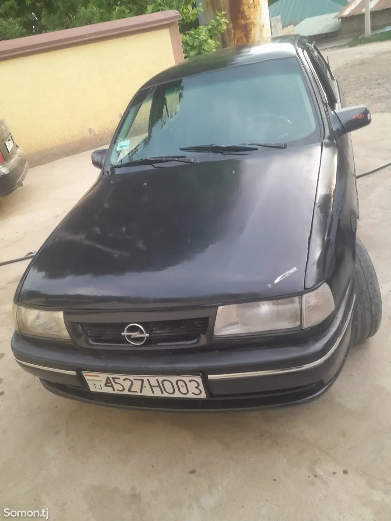 Opel Vectra A 1995 · 1.6 MT