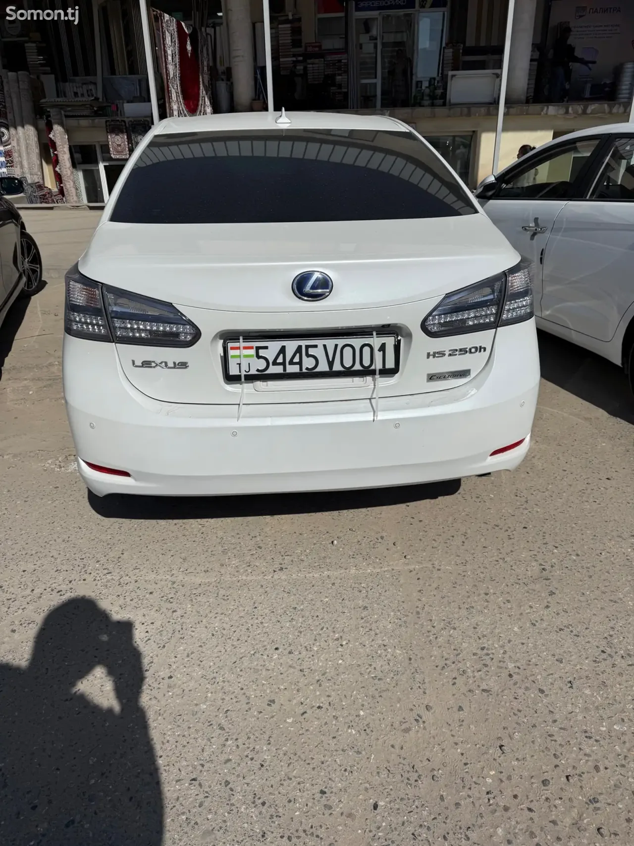 Lexus HS series 2010 · 2.4 AT
