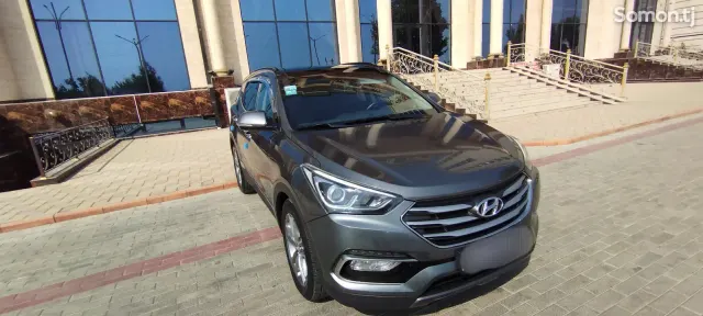 Hyundai Santa Fe 2015 · 2.0 AT