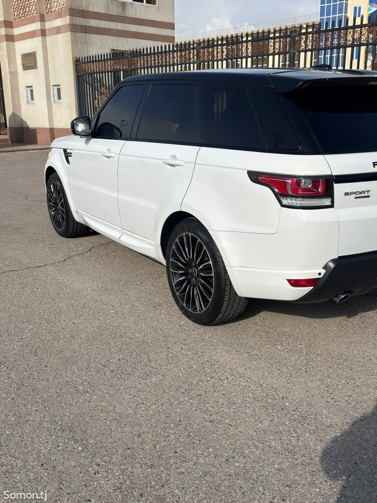 Land Rover Range Rover Sport 2015 · 3.0 AT