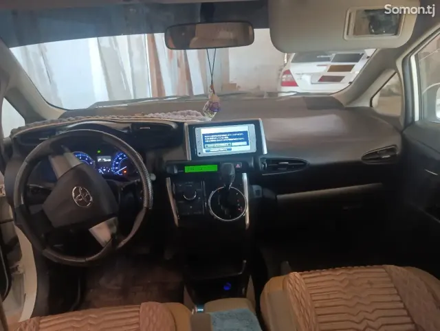 Toyota Wish 2014 · 1.8 AT