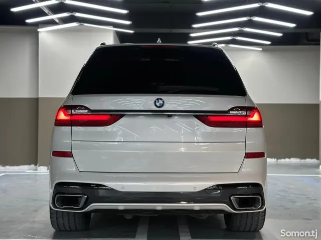 BMW X7 2021 · 4.0 AT