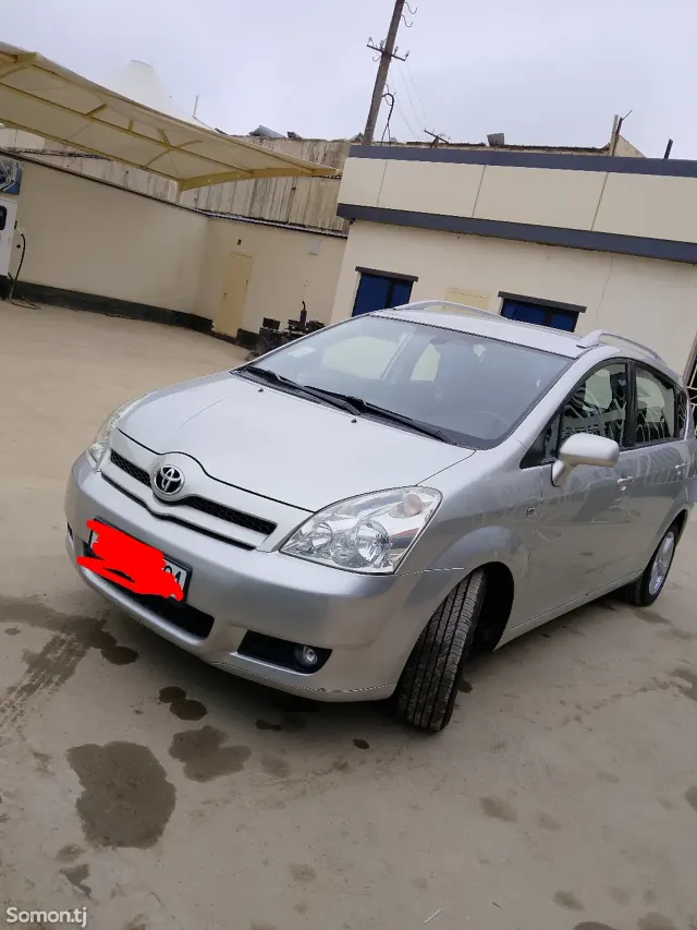 Toyota Corolla Verso 2006 · 1.8 MT