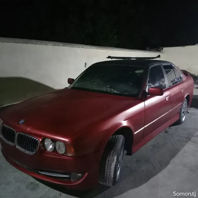BMW 5 series 1996 · 1.8 MT