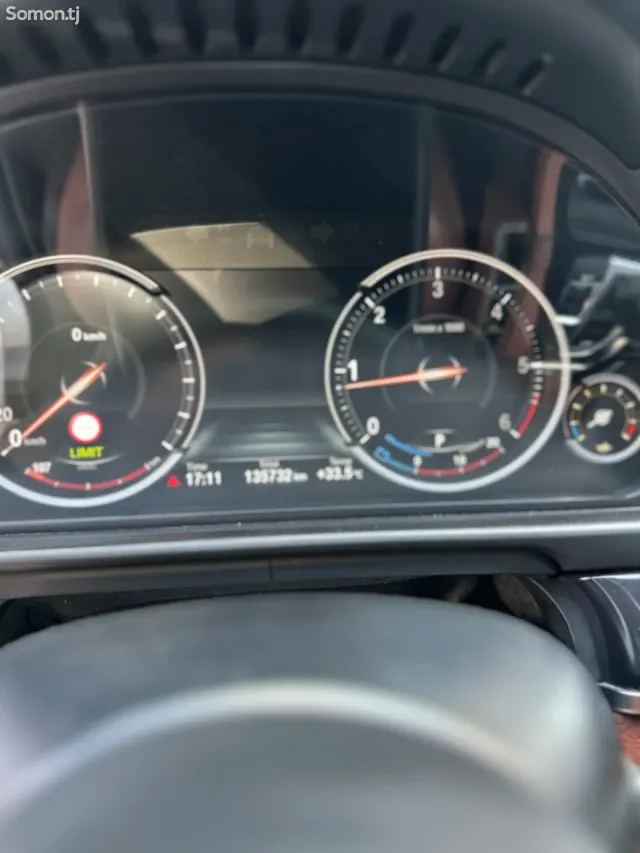 BMW 5 series 2016 · 2.0 AT