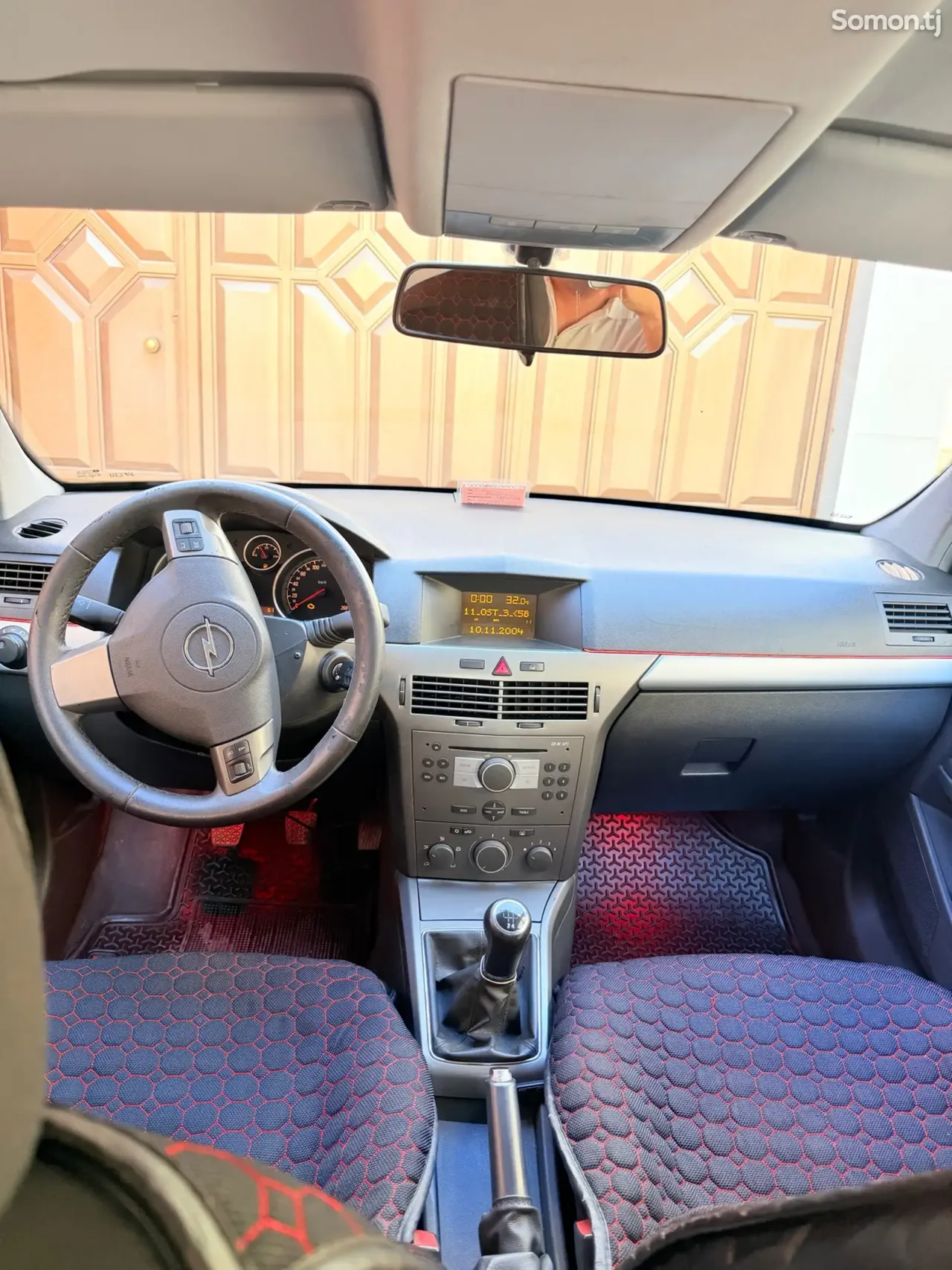 Opel Astra H 2006 · 1.6 MT
