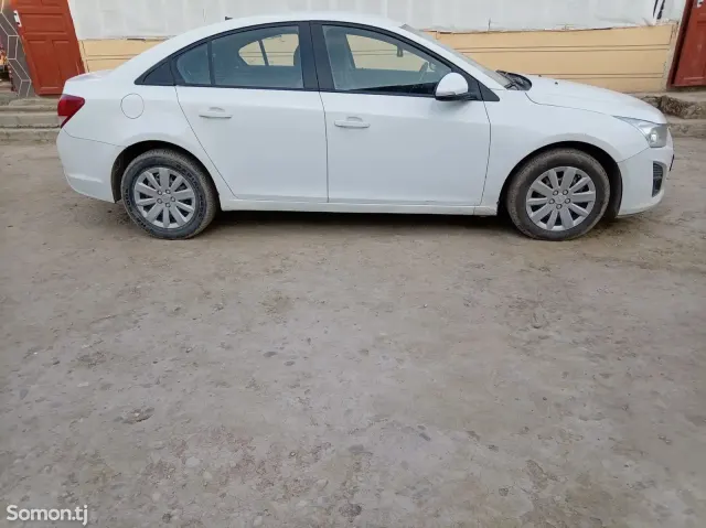 Chevrolet Cruze 2013 · 1.8 MT