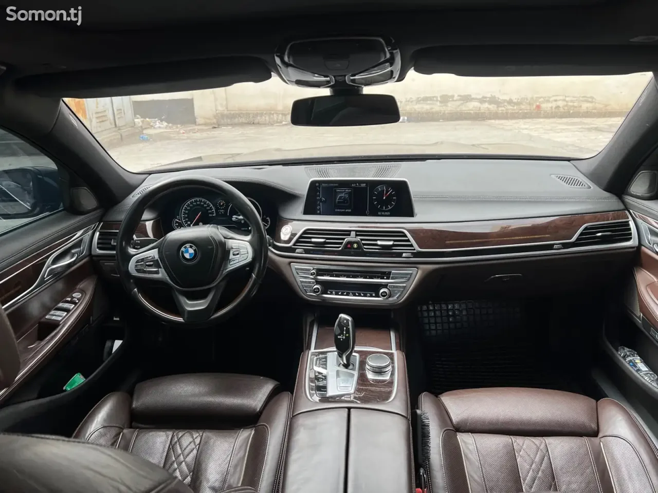 BMW 7 series 2016 · 3.0 AT