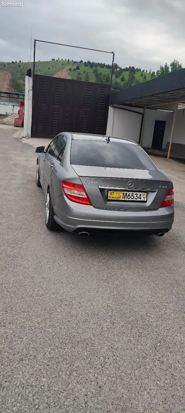 Mercedes-Benz C class 2011 · 3.0 AT