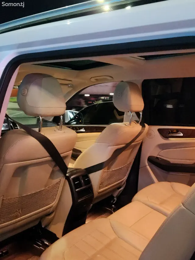 Mercedes-Benz GLS 2017 · 3.0 AT