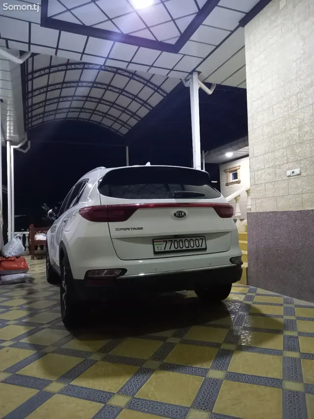 Kia Sportage 2020 · 2.0 AT