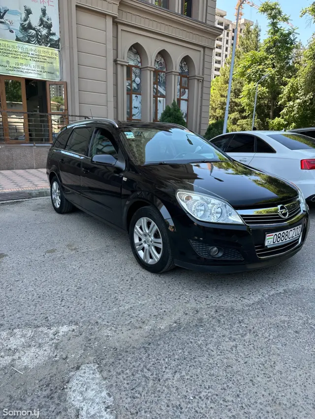 Opel Astra H 2007 · 1.6 MT