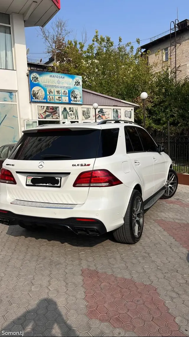 Mercedes-Benz GLE class 2016 · 3.5 AT