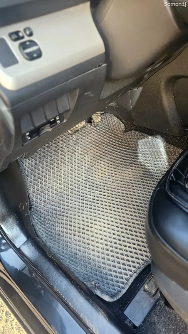 Toyota Rumion 2008 · 1.8 AT