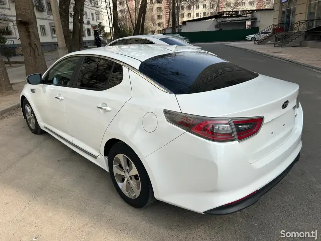 Kia Optima 2015 · 2.4 AT