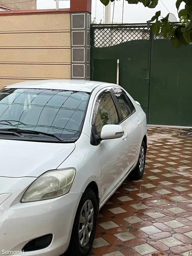 Toyota Belta 2008 · 1.1 AT