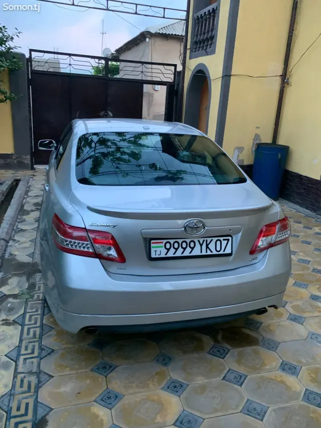 Toyota Camry 2010 · 3.5 AT