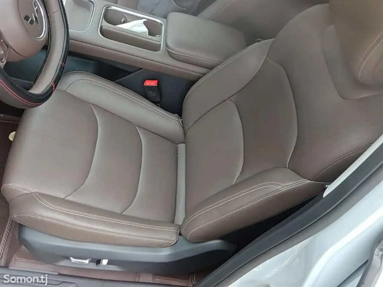 Wuling Starlight 2025 · AT