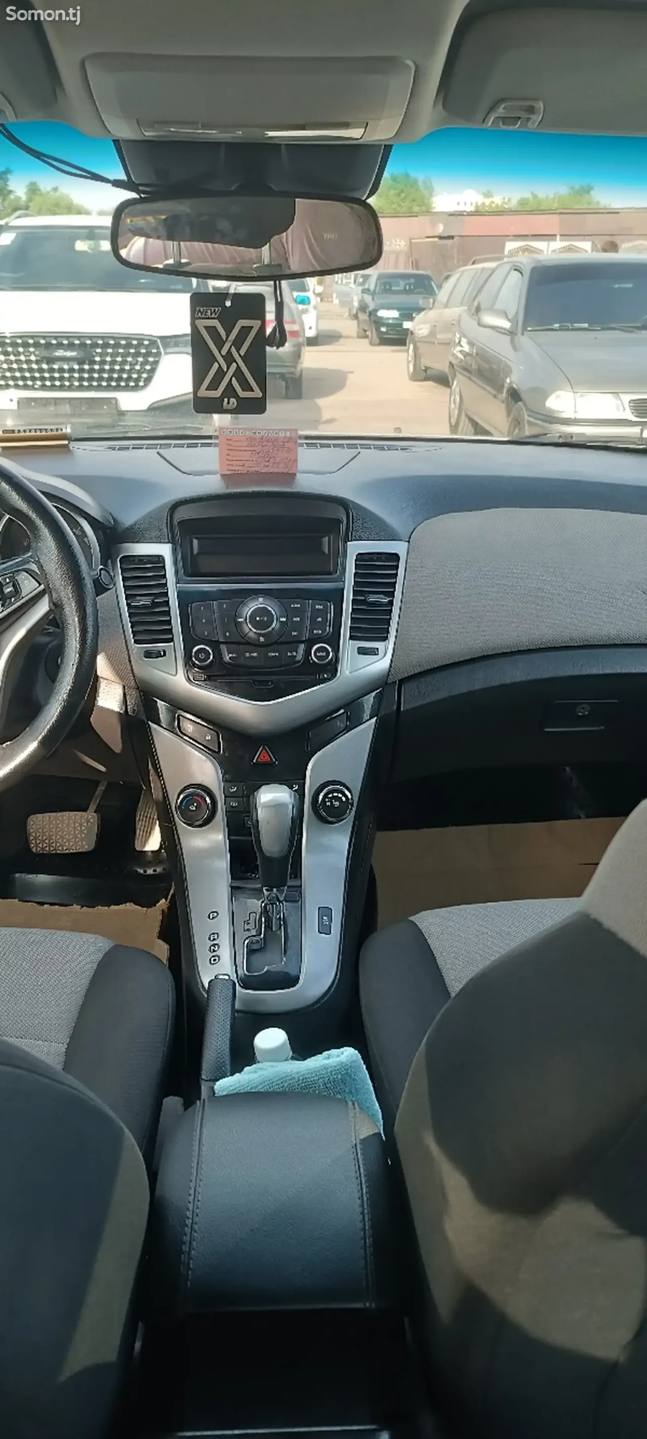 Chevrolet Cruze 2011 · 1.8 AT