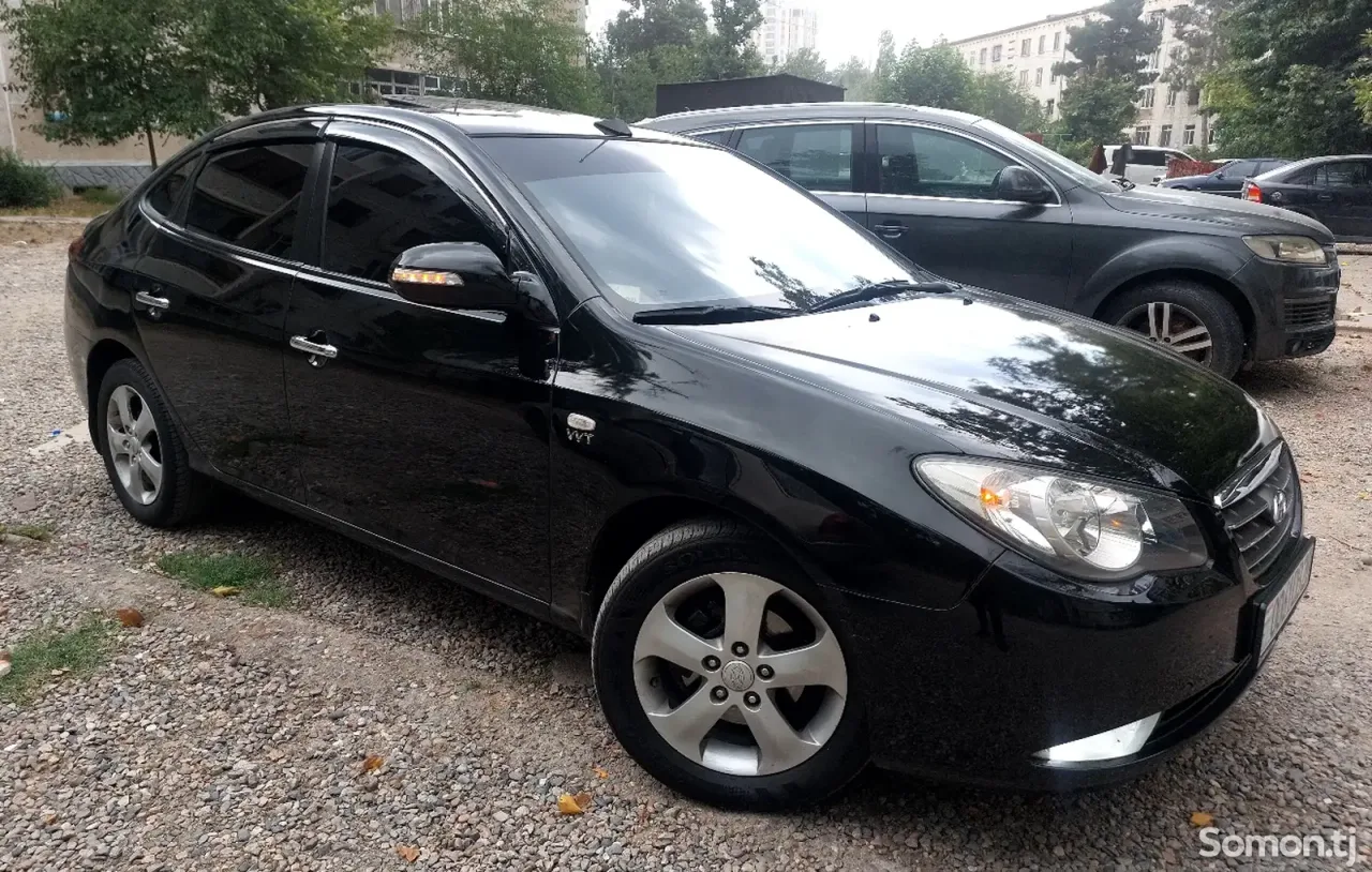 Hyundai Avante 2009 · 1.6 AT