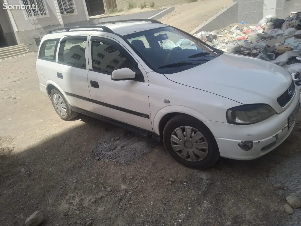 Opel Astra H 1998 · 1.6 MT