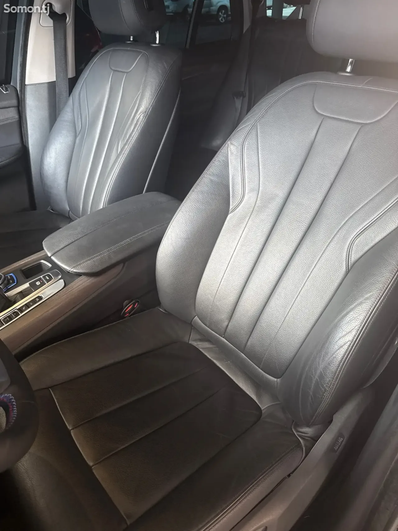 BMW X5 2015 · 3.0 AT
