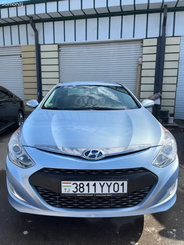 Hyundai Sonata 2015 · 2.4 AT