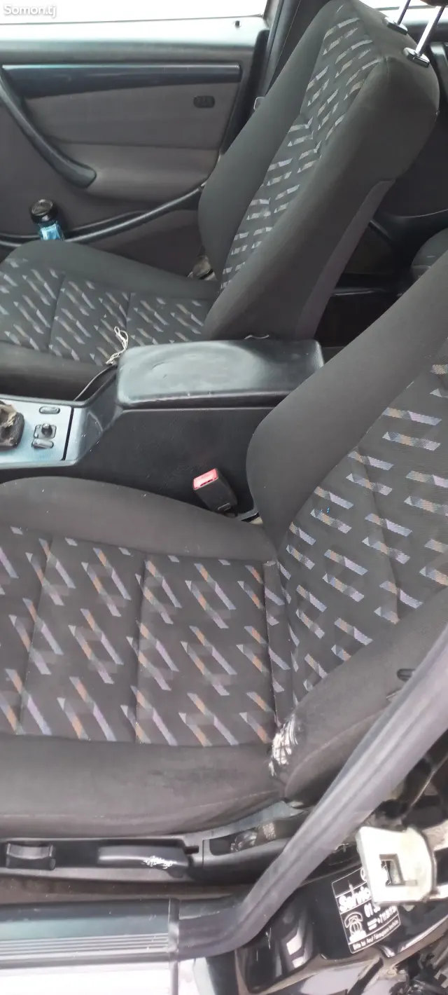 Mercedes-Benz C class 1999 · 2.2 MT