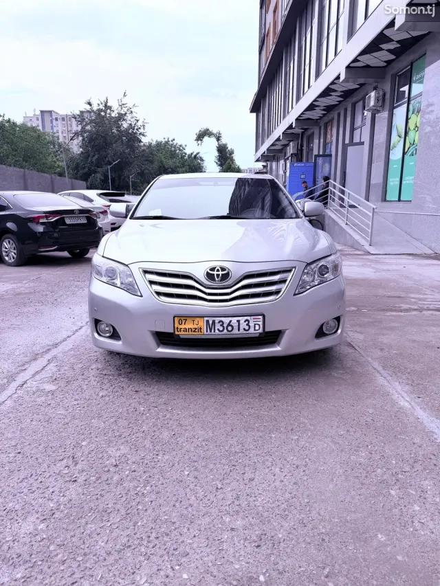Toyota Camry 2011 · 2.5 AT