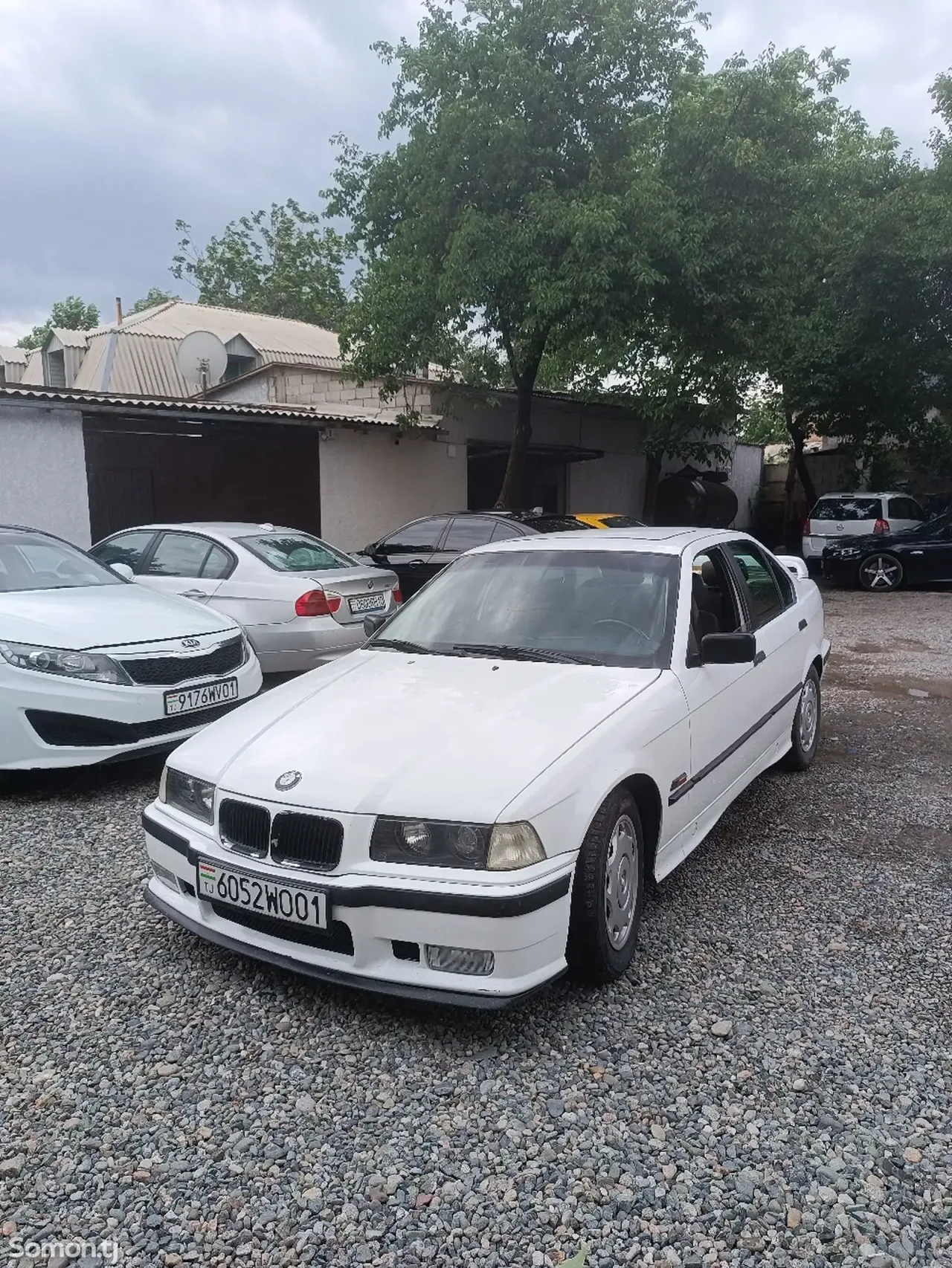 BMW 3 series 1991 · 1.8 MT