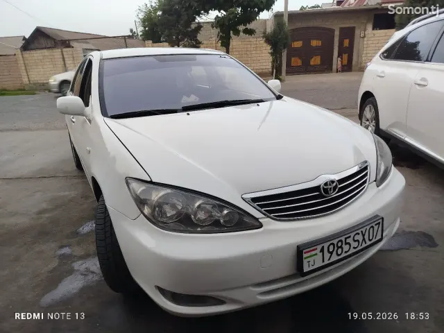 Toyota Camry 2004 · 2.4 AT