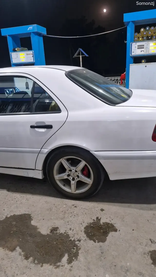 Mercedes-Benz C class 1998 · 1.8 MT