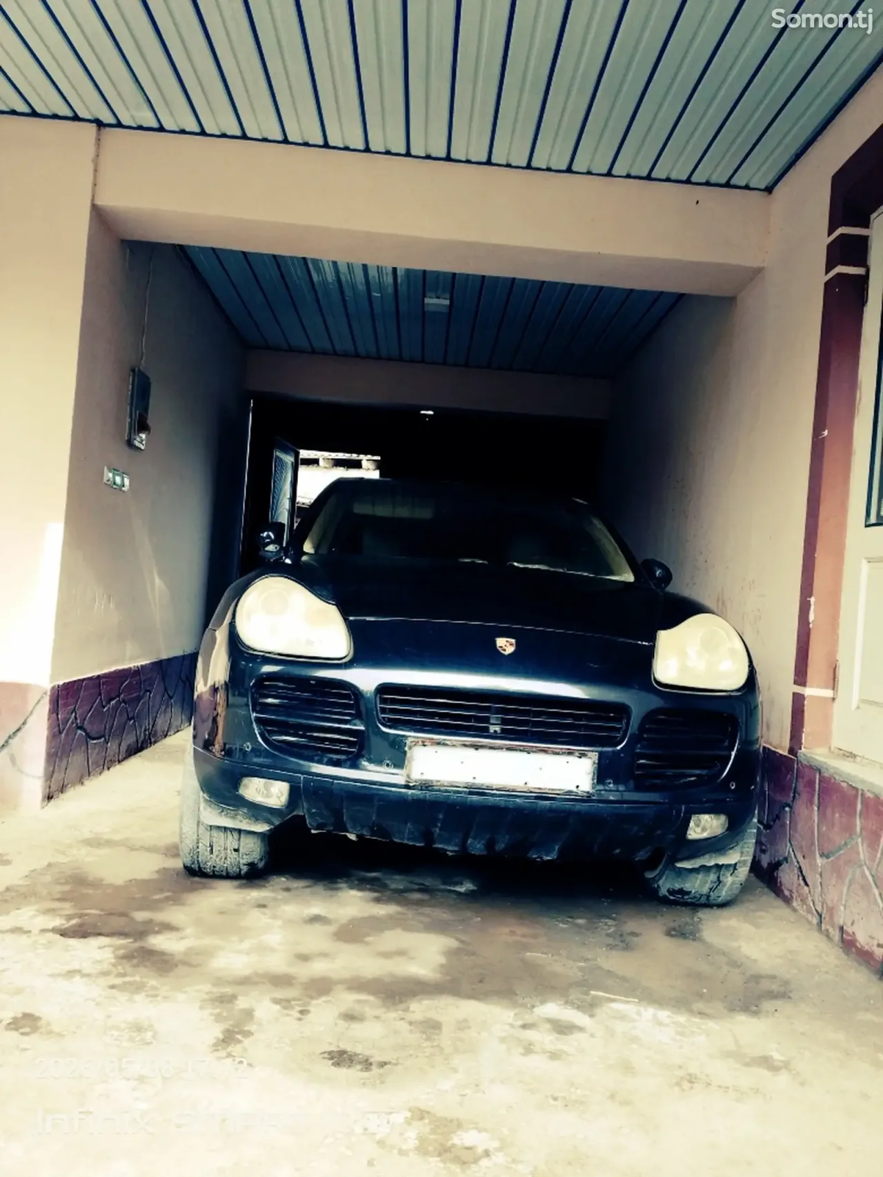 Porsche Cayenne 2004 · AT