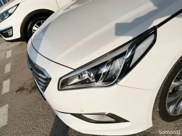 Hyundai Sonata 2014 · 2.0 AT
