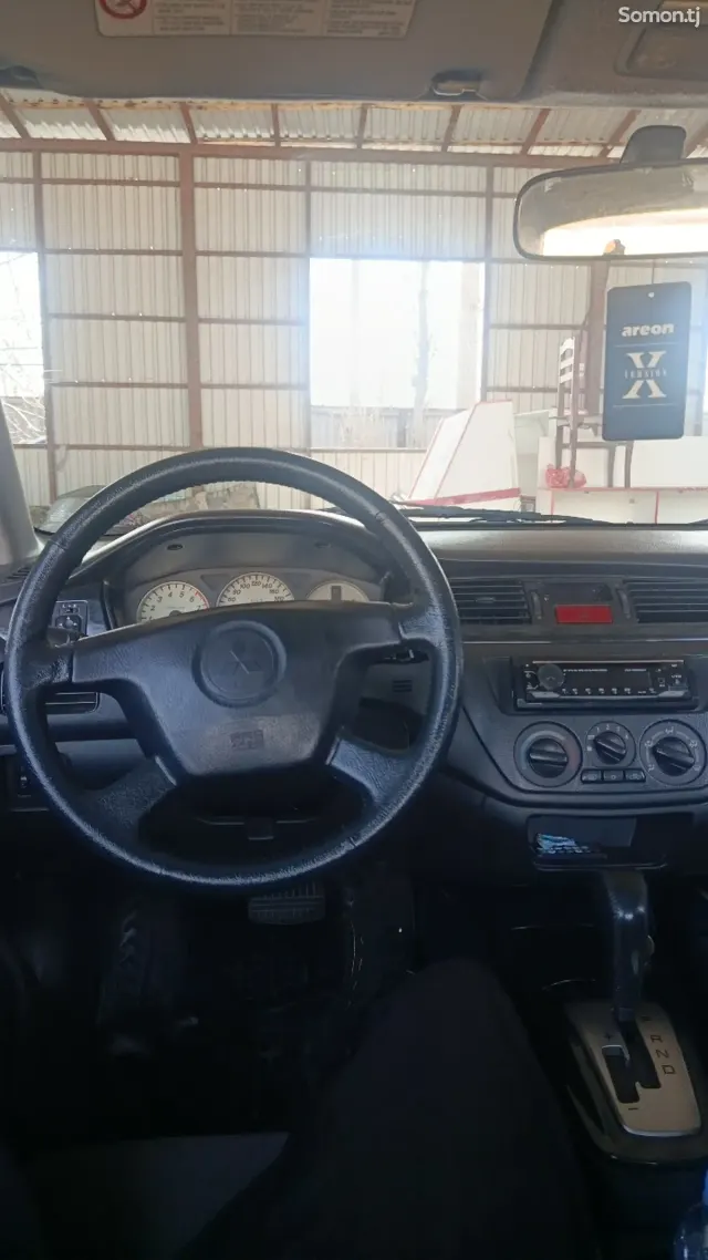 Mitsubishi Lancer 2005 · 1.6 AT