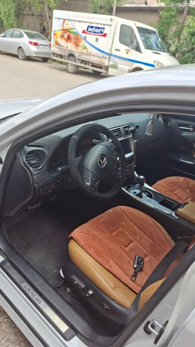 Lexus IS series 2006 · 2.5 AT