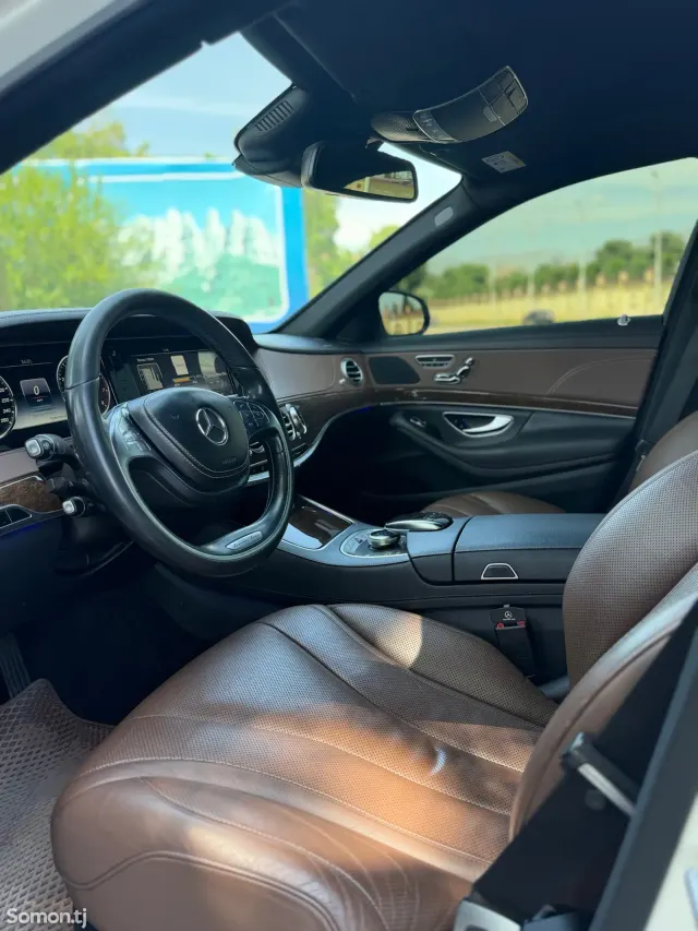 Mercedes-Benz S class 2015 · 4.0 AT