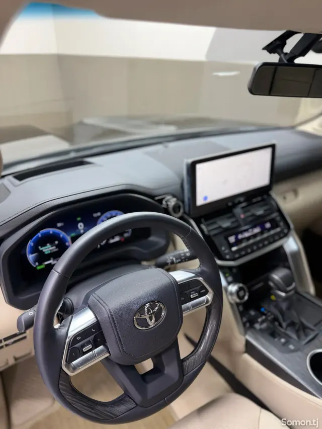 Toyota Land Cruiser 2026 · 3.5 AT