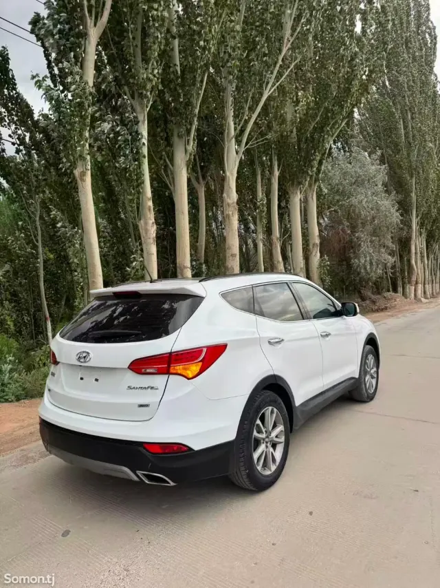 Hyundai Santa Fe 2014 · 2.4 AT
