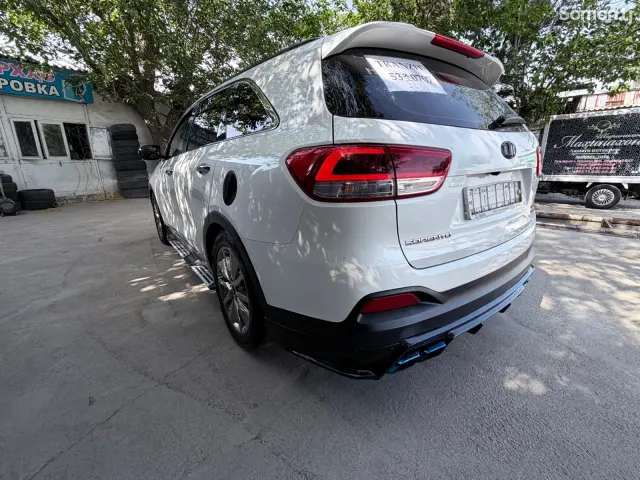 Kia Sorento 2016 · 2.2 AT
