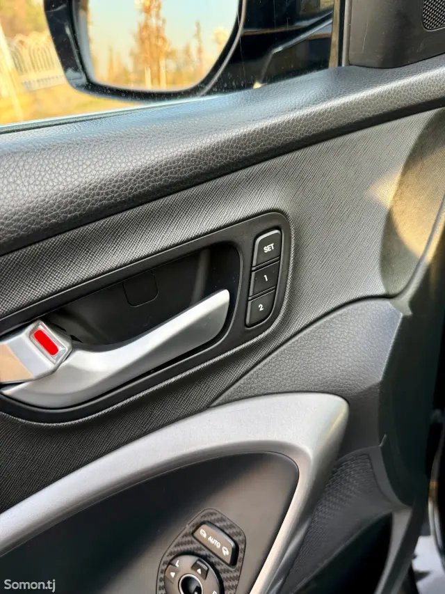 Hyundai Santa Fe 2014 · 2.2 AT