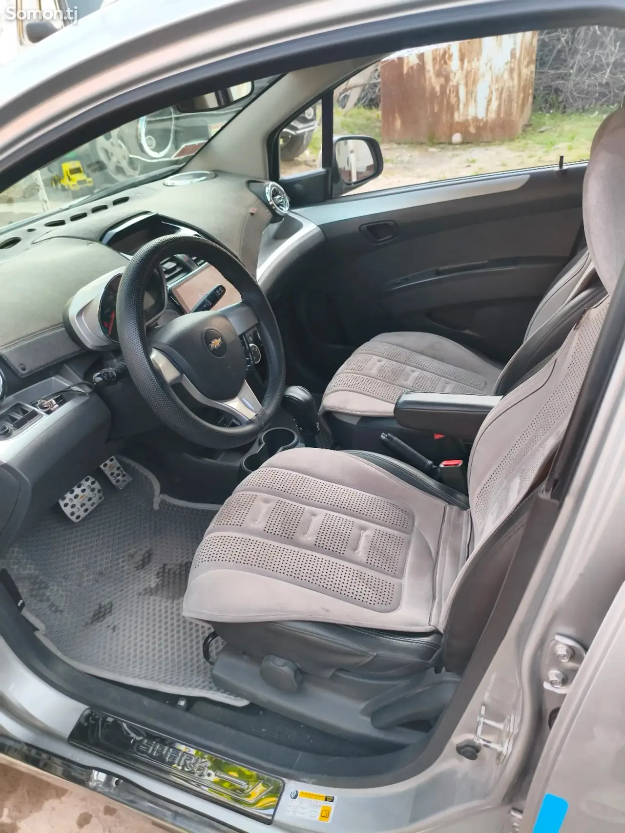Chevrolet Spark 2014 · 1.1 AT
