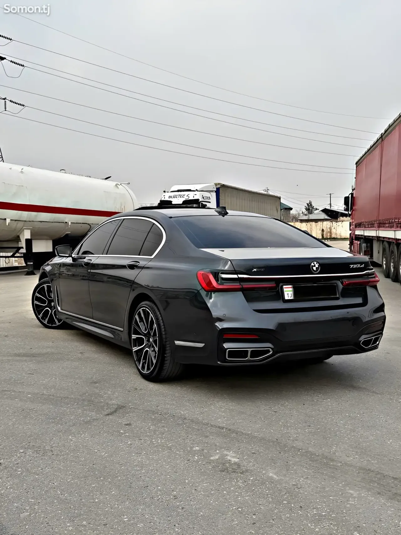 BMW 7 series 2017 · 3.0 AT