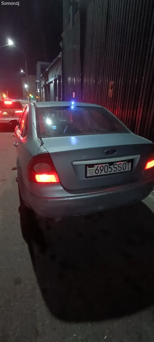 Ford Focus 2006 · 1.6 AT